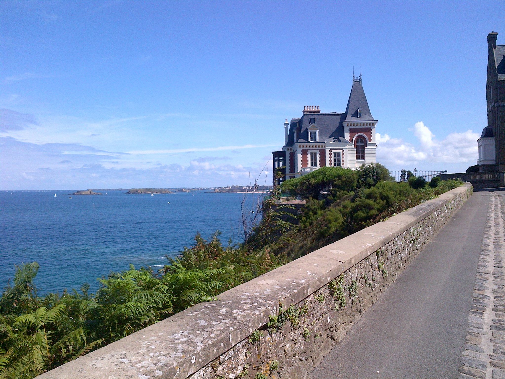 Villa roche brunes dinard